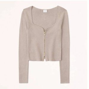 ABERCROMBIE & FITCH Zip-Up Notch-Neck Slim Top